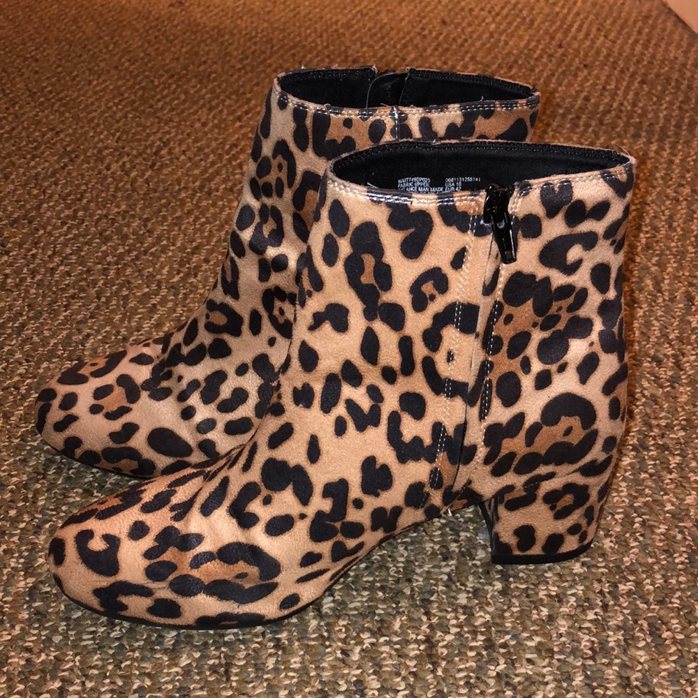 Leopard booties